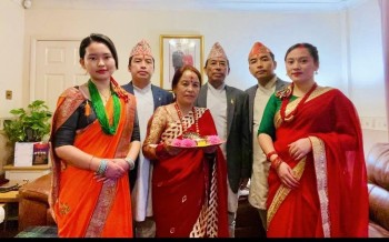 गुम्बा भवन निर्माणका लागि क्याप्टेन रामकाजी गुरुङको परिवारबाट आर्थिक सहयोग
