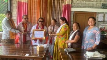 बेलायत निवासी समाजसेवी राजशान्ति लमजुङमा सम्मानित