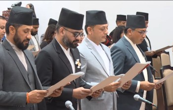 नेपालका नवनिर्वाचित सांसदहरूद्वारा पद तथा गोपनीयताको शपथ ग्रहण