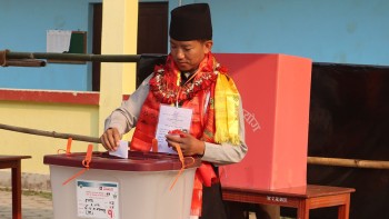 नेपालमा इलाम र बझाङमा उपनिर्वाचनको मतदान, ३१ जना उम्मेदवार