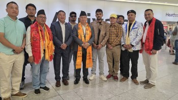 बेलायत आइपुगे बागमती प्रदेशका मुख्यमन्त्री लामा 