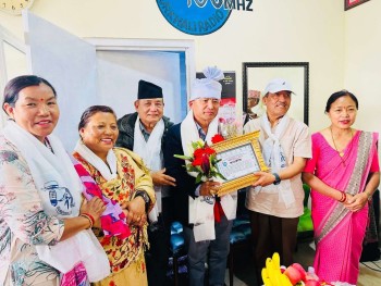 गोर्खाली रेडियोलाई बेलायतवासी समाजसेवी भोजबहादुर गुरुङको ५० हजार सहयोग 