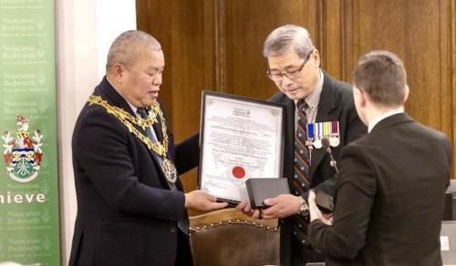 बेलायतमा भूपू गोर्खा सैनिक मेजर पदमबहादुर गुरुङ एमभीओलाई काउन्सिलबाट सर्वोच्च सम्मान प्रदान