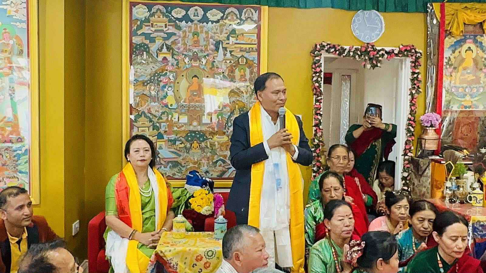 कुलमान घिसिङले गरे बेलायतको बुद्धिस्ट गुम्बा रिडिङको अवलोकन