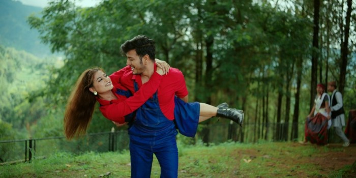 कविताले किन भनिन् ‘मायालाई छोडेर कहाँ जाम्ला’ ?