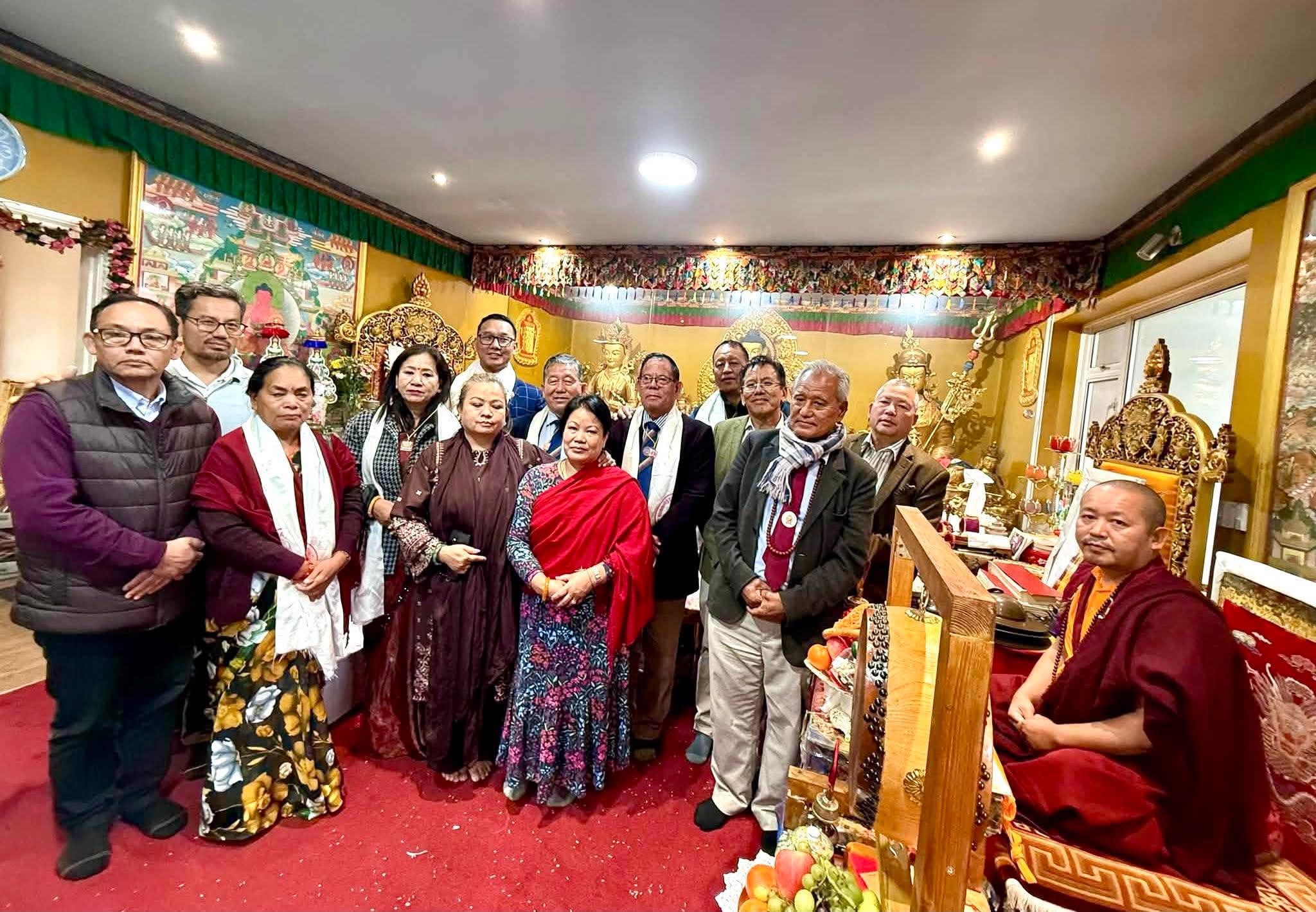 बुद्धिष्ट गुम्बा रेडिङद्वारा तमु धीं यूकेको बाढीपहिरो राहत टोलीलाई स्वागत
