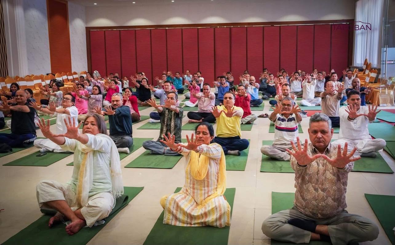 Yog-Cover-1785813296.jpg